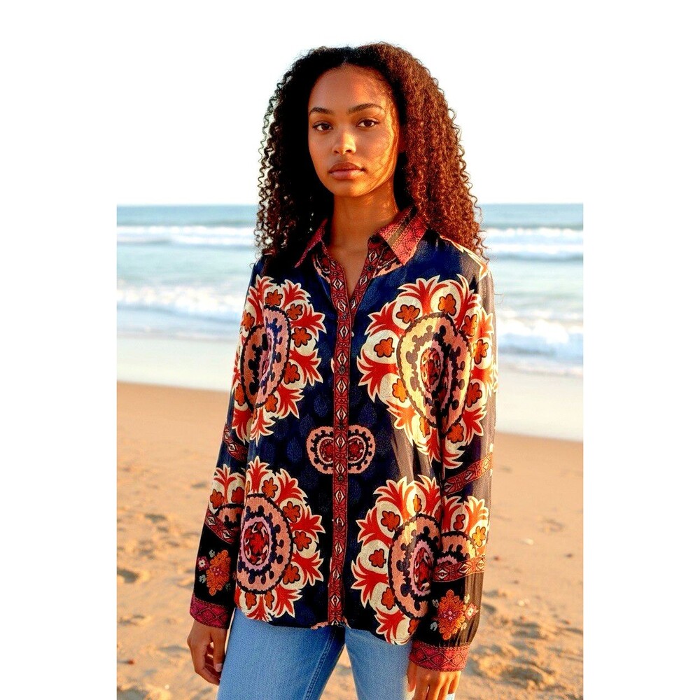 Zara long sleeve womens buttoned collar embroidered sleeves Small indie